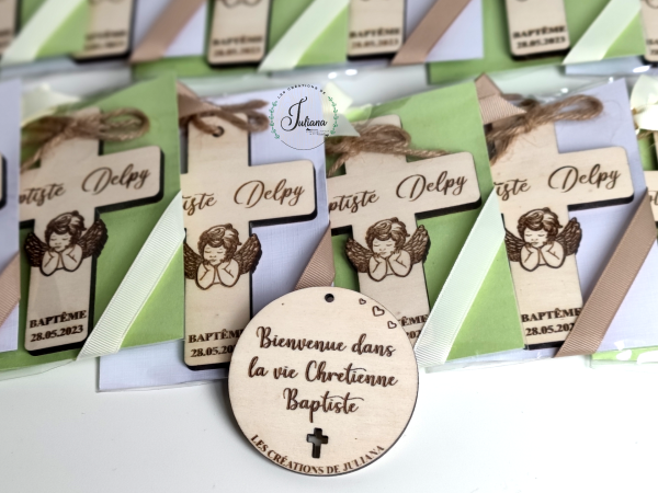 Croix Latine aimantée "Baptême" – Image 3